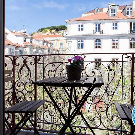 リスボンAlfama Sophisticate Flat With Balconies 2Bedrs 2Baths & Ac In 19Th Century Building Historic Centerアパートメント エクステリア 写真