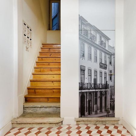 リスボンAlfama Sophisticate Flat With Balconies 2Bedrs 2Baths & Ac In 19Th Century Building Historic Centerアパートメント エクステリア 写真