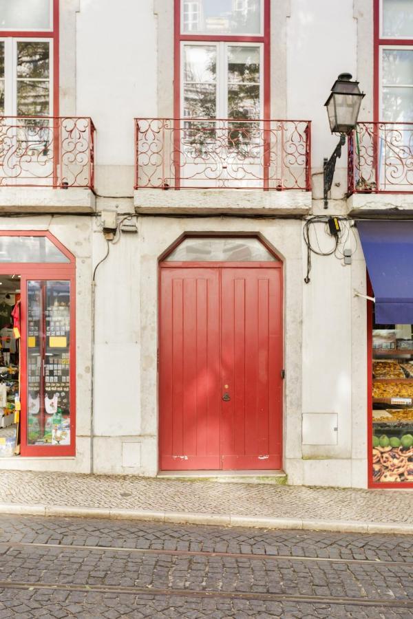 リスボンAlfama Sophisticate Flat With Balconies 2Bedrs 2Baths & Ac In 19Th Century Building Historic Centerアパートメント エクステリア 写真